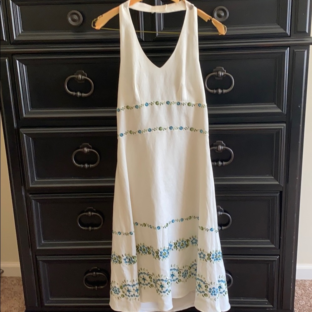 Ann Taylor Linen Halter dress embroidered / flower